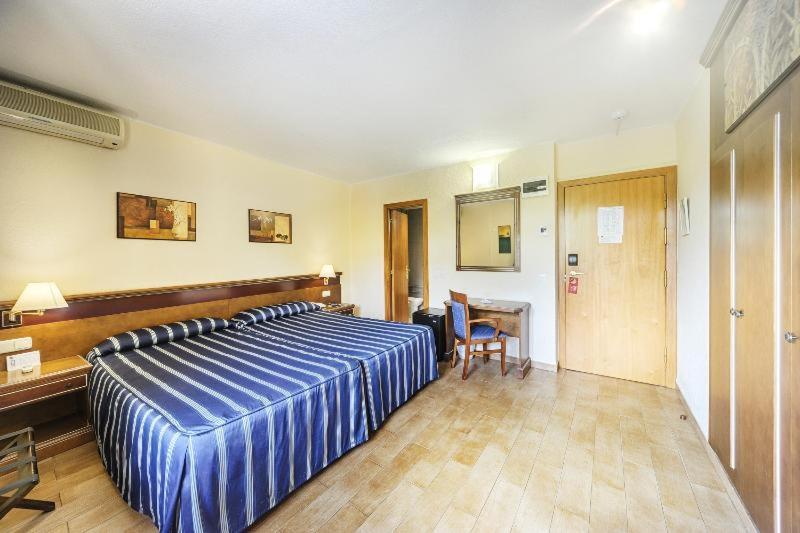 Obal Urban 4*